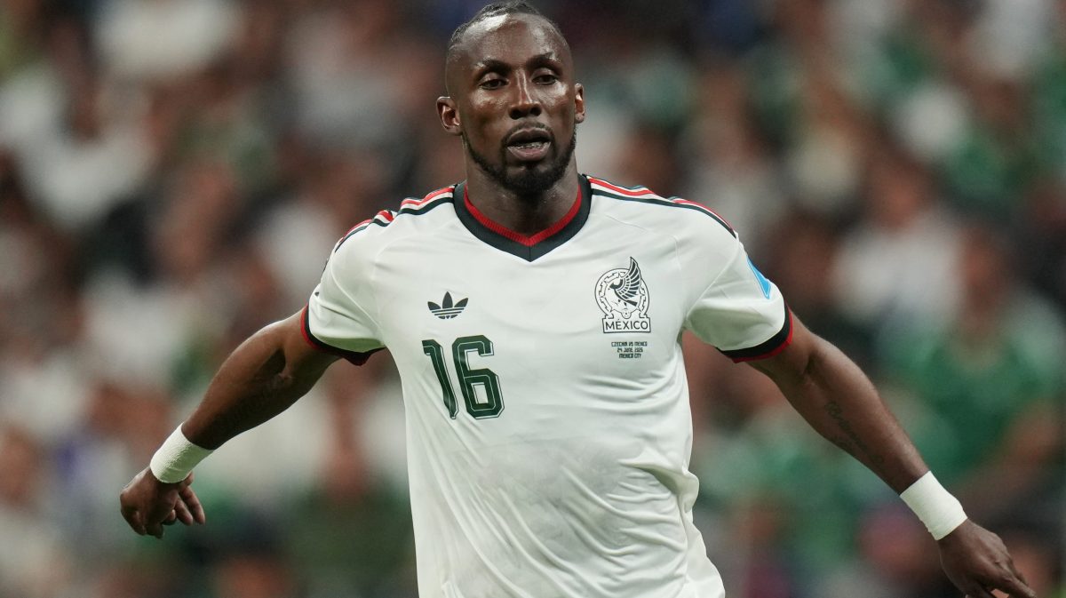 Recibimiento de héroe: Julián Quiñones regresa a Arabia Saudita tras brillar en el Mundial