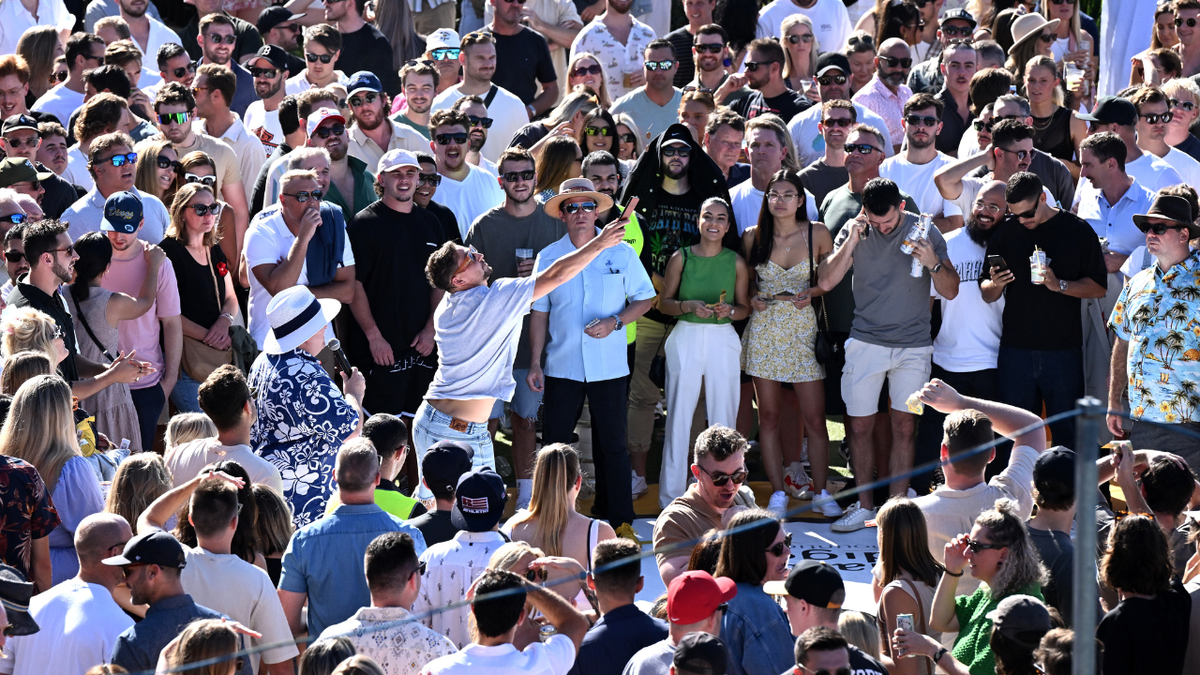 Extra public holiday on the cards for NSW due to Anzac Day timing, says Premier Chris Minns