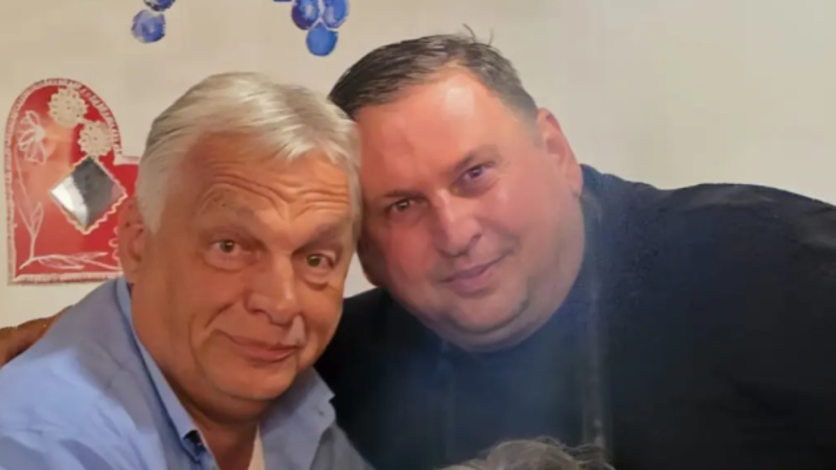 (FOTO) TAKI MARINKOVIĆ GRLI ORBANA U GUČI Bivši premijer Mađarske u kafani sa rijaliti učesnikom, sa njima i majstor trube