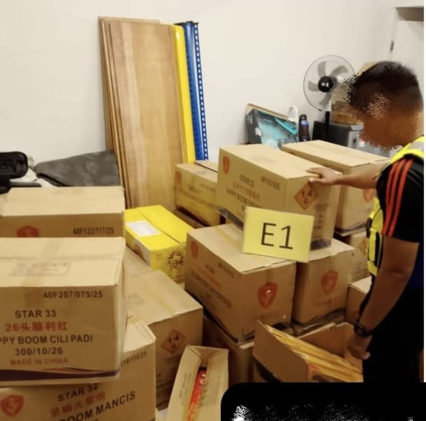 GOF Sarawak seizes RM2.2 mln in illegal fireworks, four arrested