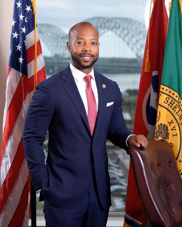 Shelby redefine su liderazgo político y Tennessee prepara una histórica batalla por la gobernación