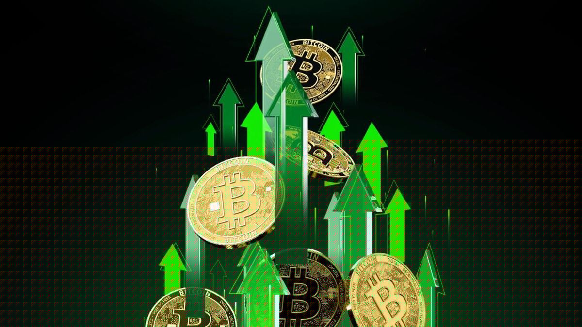 Bir gecede rekor artış: Bitcoin fiyatı uçuyor