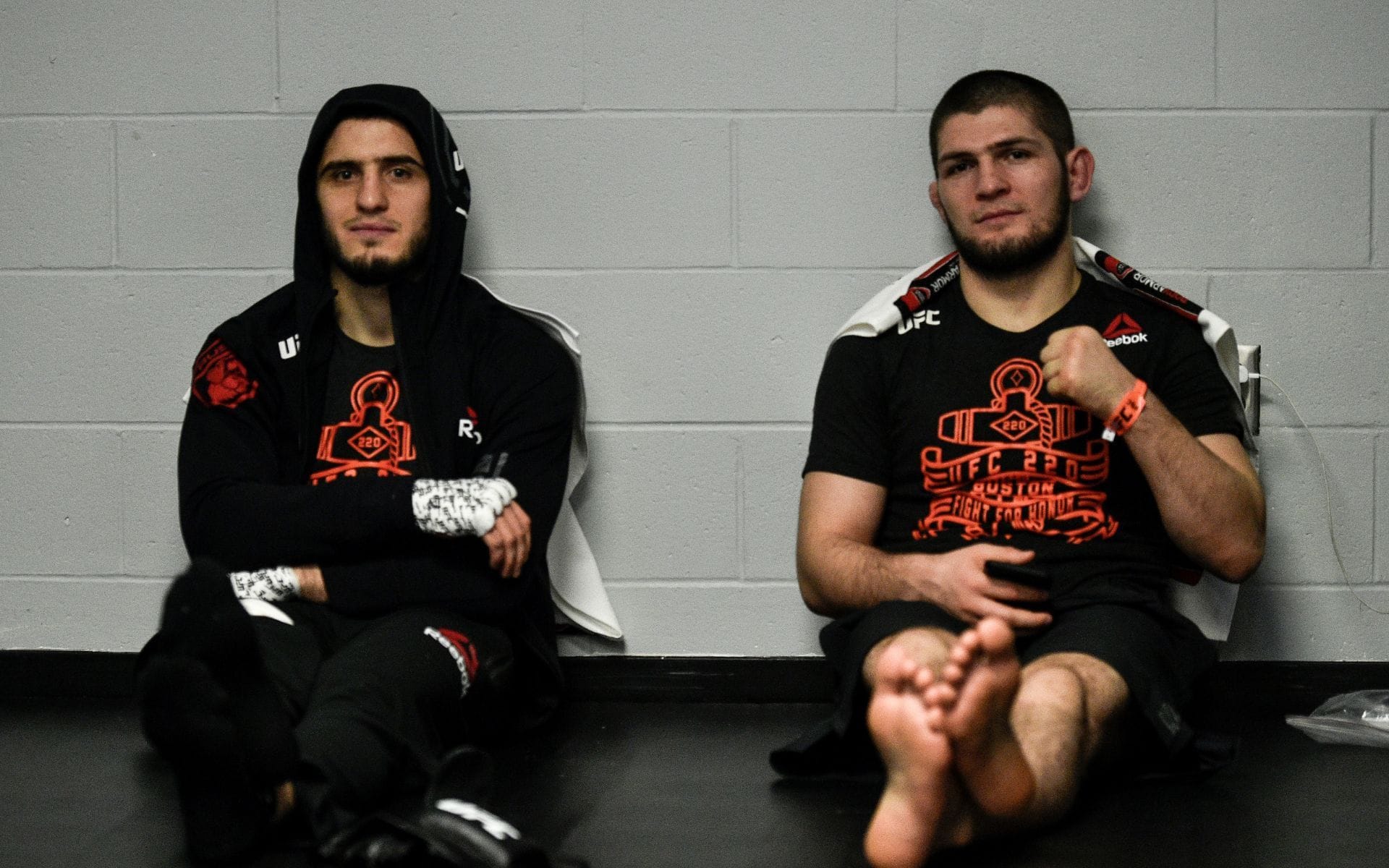 "Doing MMA as kids" - UFC legend explains reason behind Islam Makhachev and Khabib Nurmagomedov's dominance