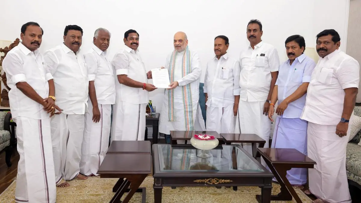 Feuding AIADMK leaders see arbitrator in Amit Shah; BJP decides to play spectator