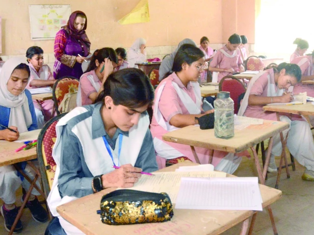 Girls shine as govt colleges excel in BIEK Arts results