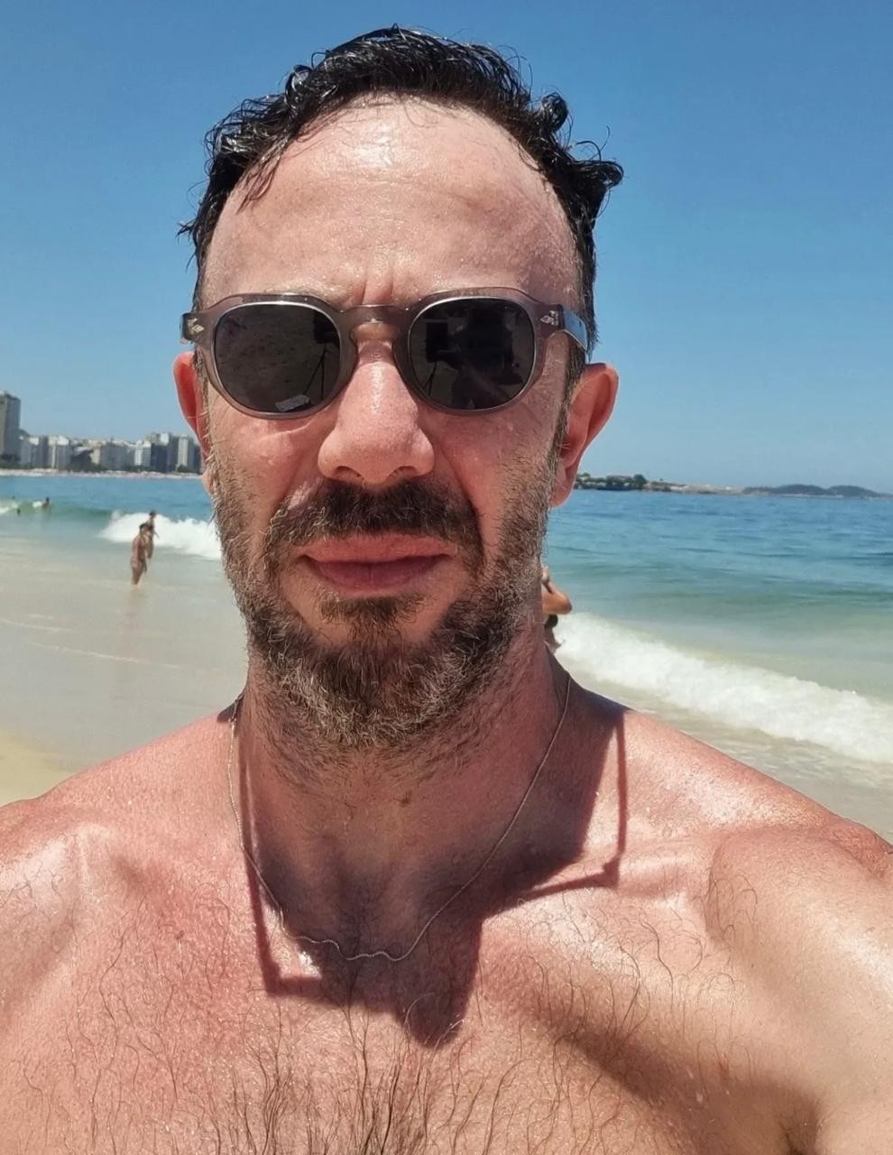 Paulistano viraliza com 'manual de sobrevivência no Rio': 'Não existe calçada, sinal, faixa de pedestre, mão de carro, é tudo embolado'