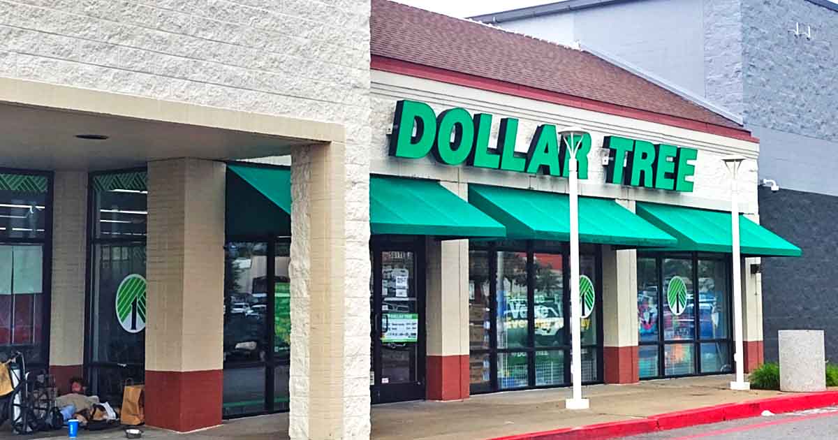People Drive From All Over Missouri For The Insane Deals At This Massive Dollar Store