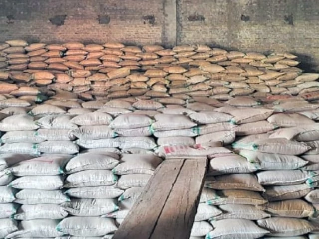 1,374 metric tons of illegally hoarded wheat seized in Punjab