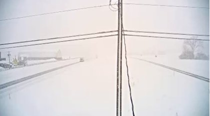 Heavy lake-effect snow closes all lanes on I-81 North, prompts travel advisory in Jefferson County