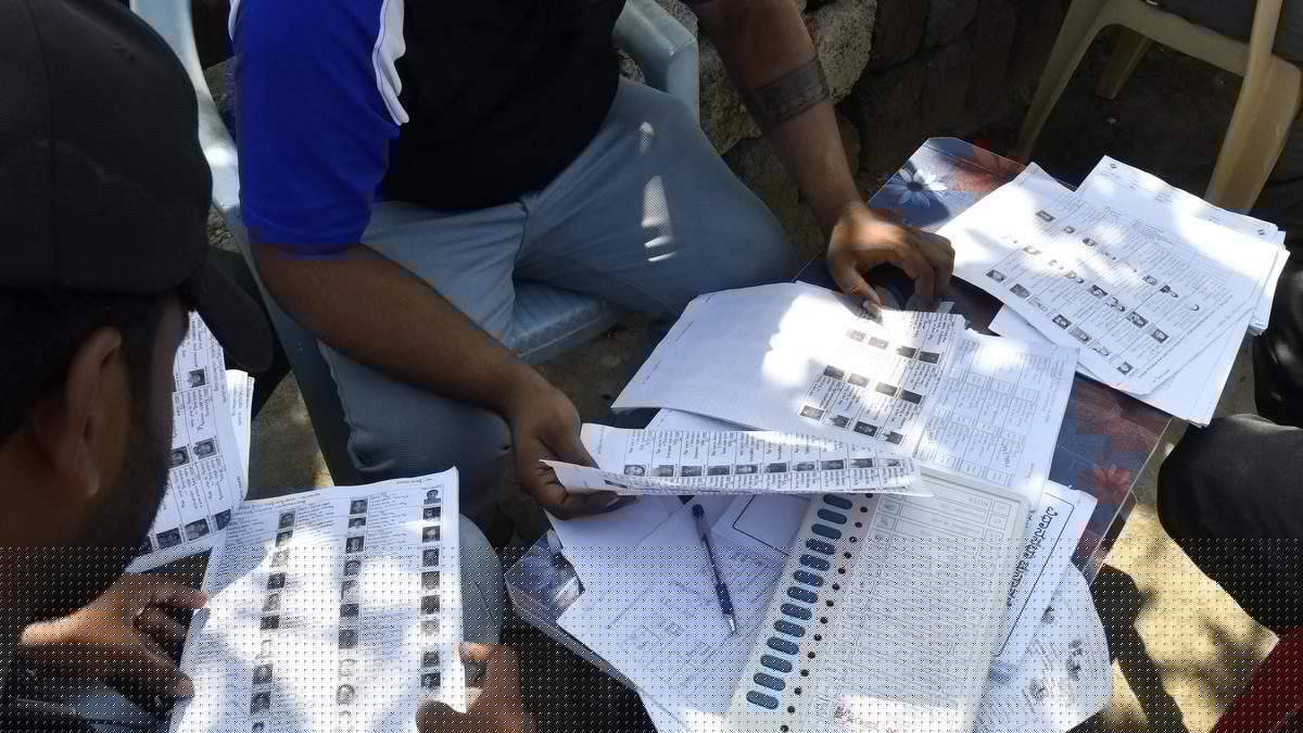 Some BLOs Fudged EFs Numbers: Congress