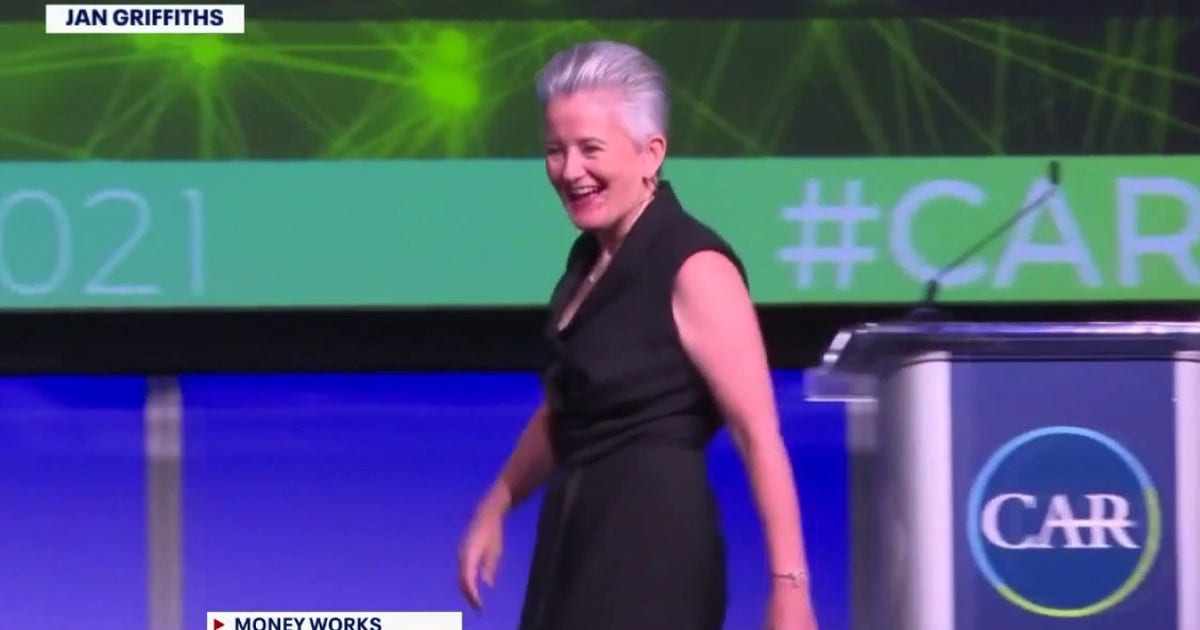 Auto industry expert shares story of success by reinvention