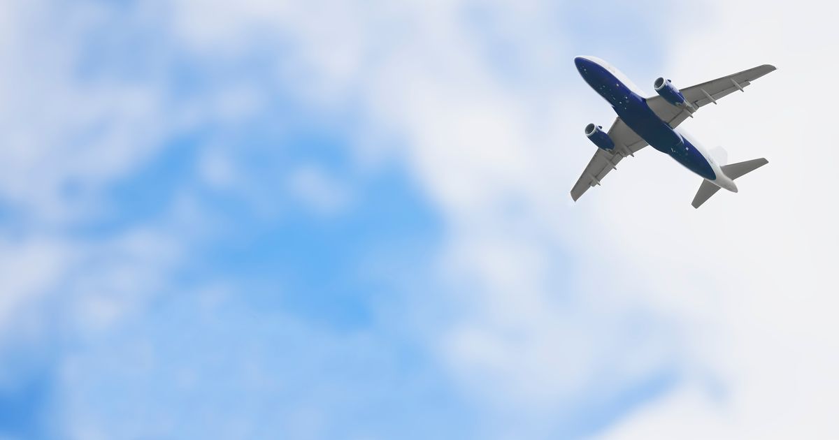 Air crash investigator shares the safest seats on a plane