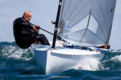 Epic conditions herald opening of 2025 Finn Gold Cup in Cascais
