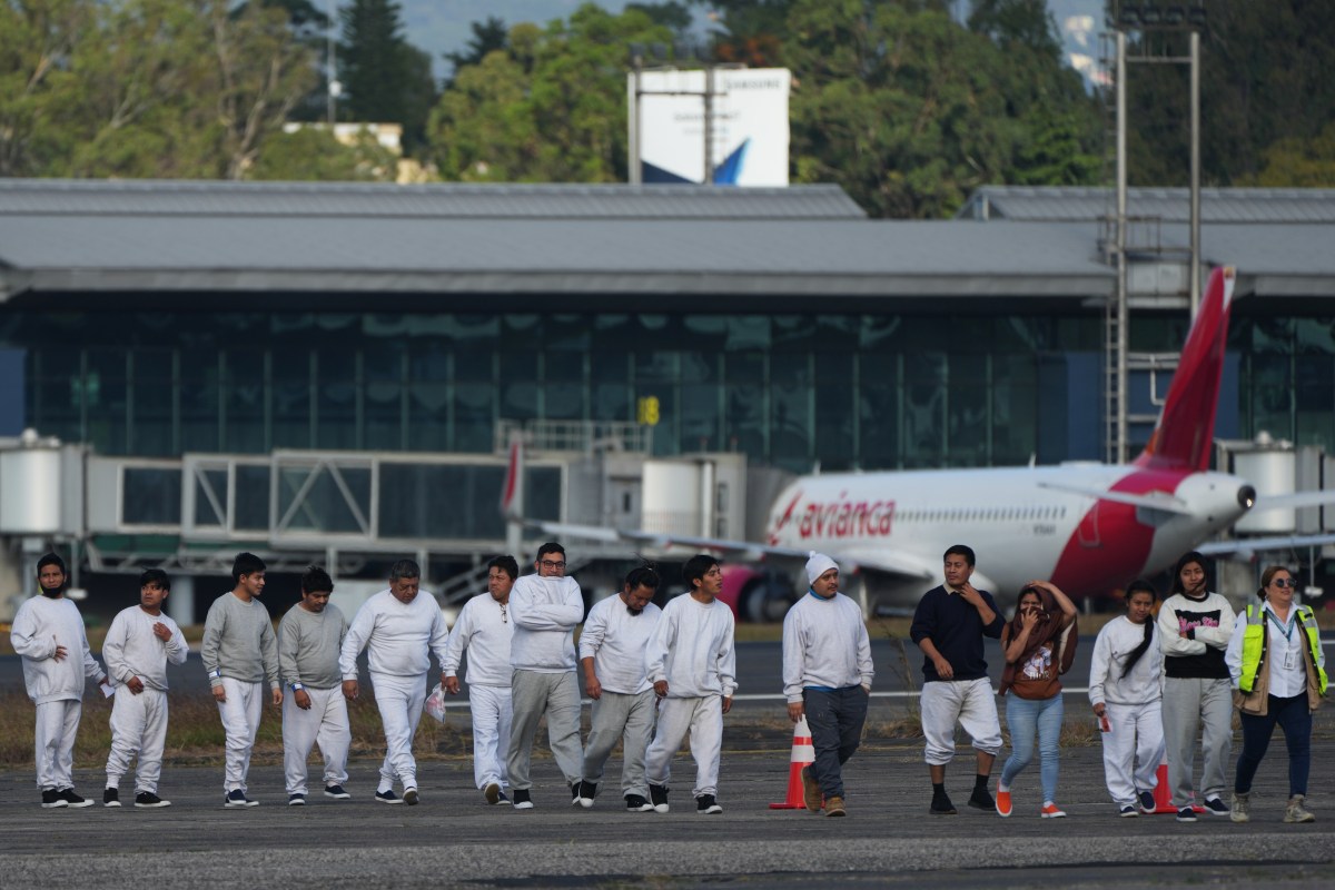 Política migratoria Trump en su segundo mandato: más de medio millón de deportaciones en un año