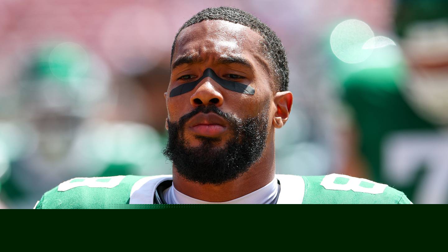 Jets first unofficial depth chart shows crucial position battle is truly anyone's game