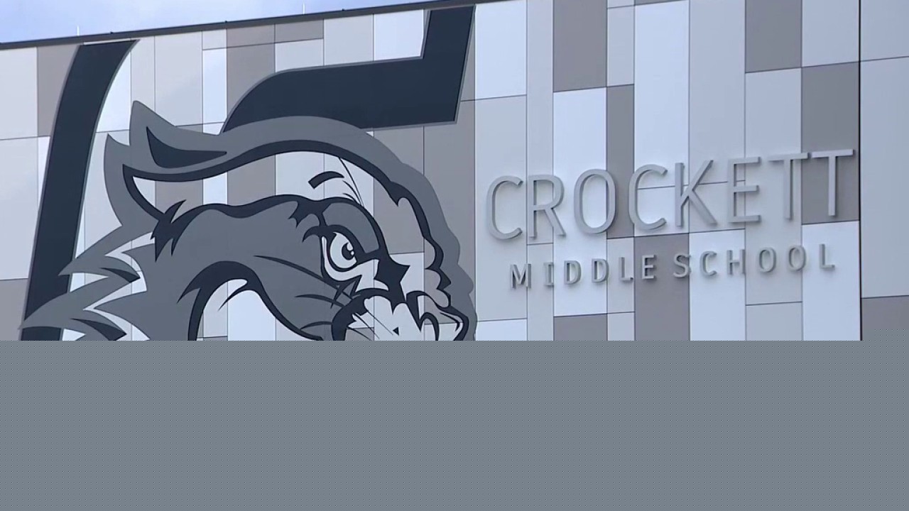 Irving ISD students head back to class on first day of school