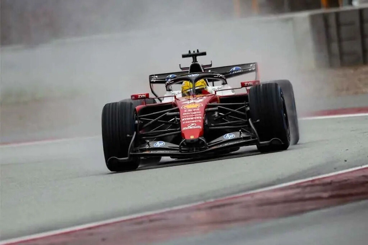 Hamilton experiences scary moment during F1 testing