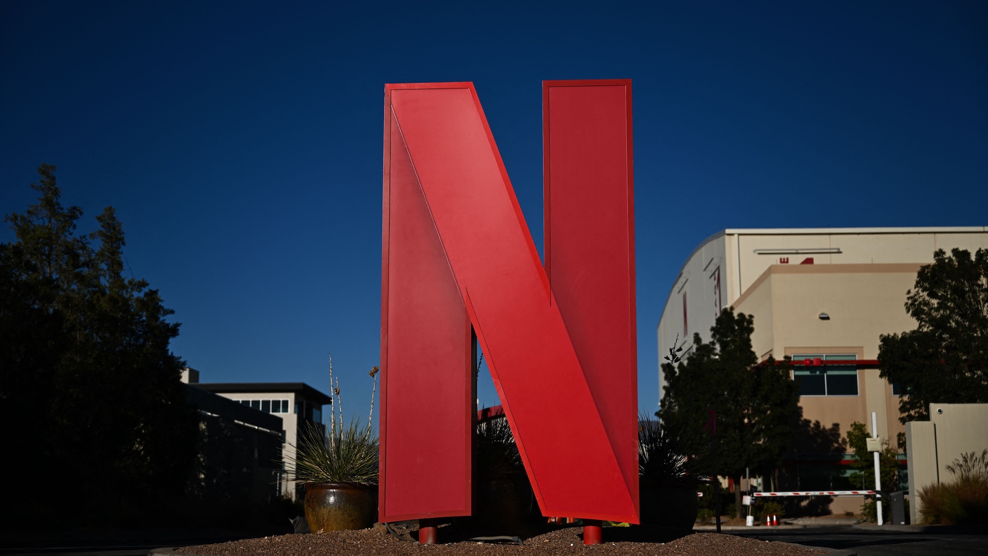 Comment on Hit Netflix Dating Show Canceled After Two Seasons by Love Queer’在兩個賽季後在Netflix上取消 | ARCH雅趣