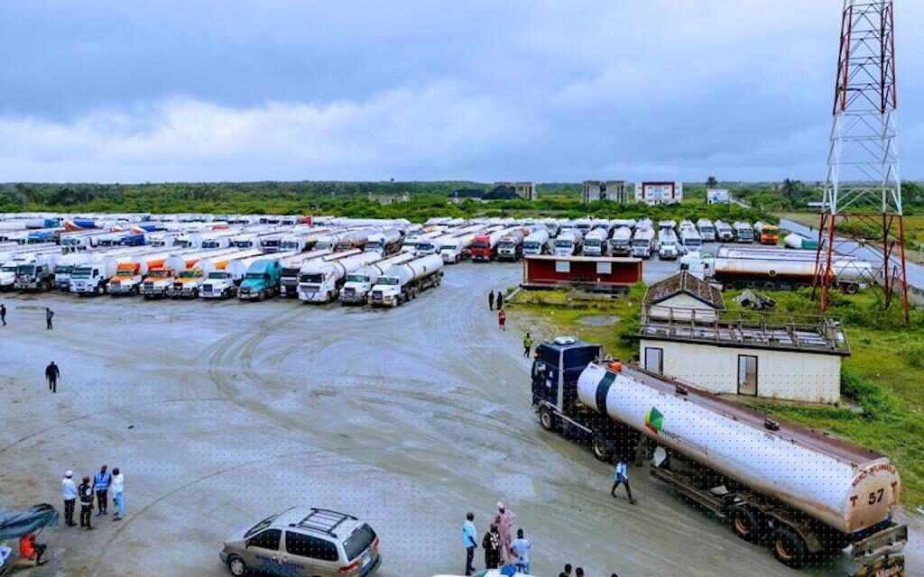 Abuja Residents Laud Dangote Refinery Petrol Price Cut