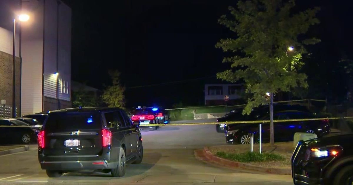 Person shot at northwest Atlanta apartment complex Monday night