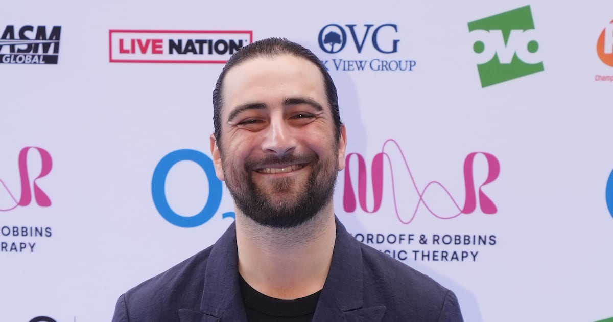 Noah Kahan slams White House for using his song in promotional video