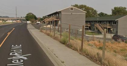 Officials Investigate Child’s 2nd Floor Window Fall near Moses Lake