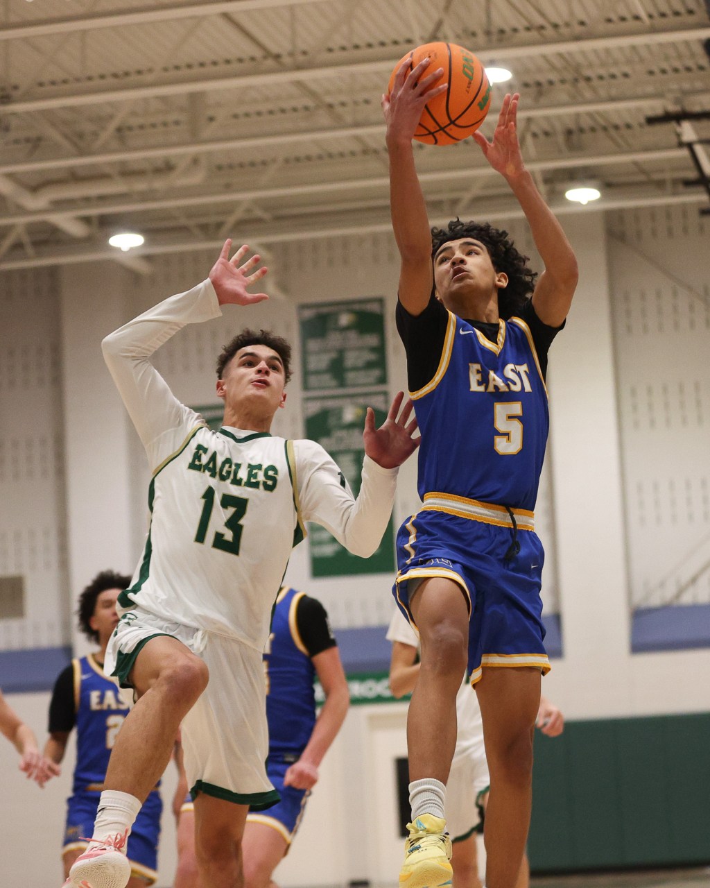 Cougars top Eagles to keep postseason hopes alive
