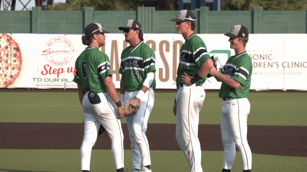 Huskies overpowered by Border Cats in season finale
