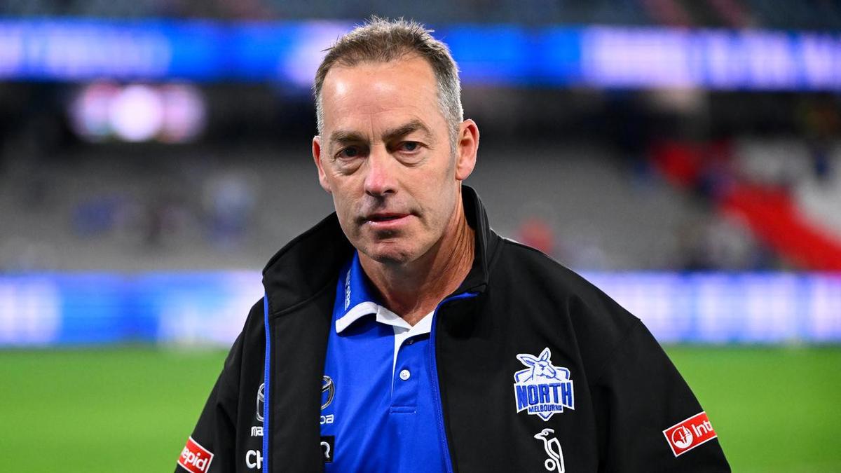 Roos coach Clarkson hopes to avoid tap on the shoulder
