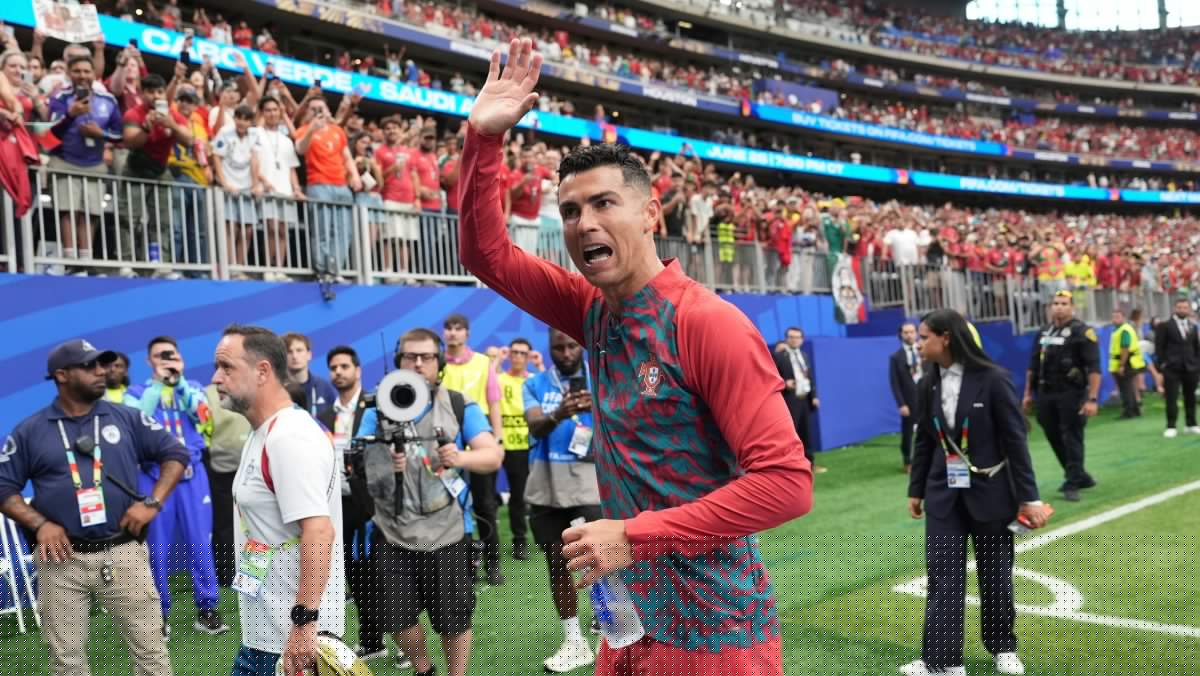 Cristiano Ronaldo presumió parte de su lujosa colección de autos: “Mis juguetes”