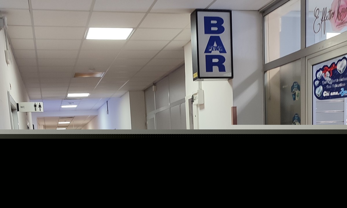 Punti ristoro negli ospedali savonesi, slitta di altri tre mesi la gara per l'affidamento