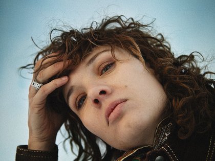 Amanda Bergman – ’embraced for a second as we die’ album review: All in perfect harmony