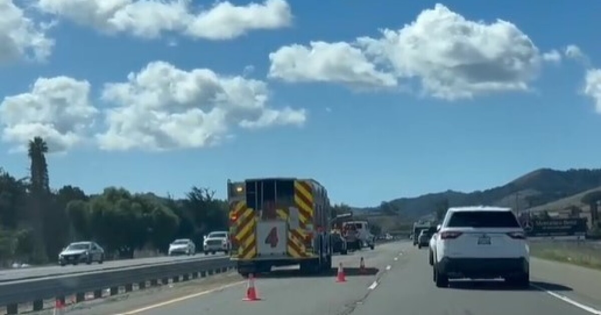 Crash slows traffic along Hwy 101 in San Luis Obispo