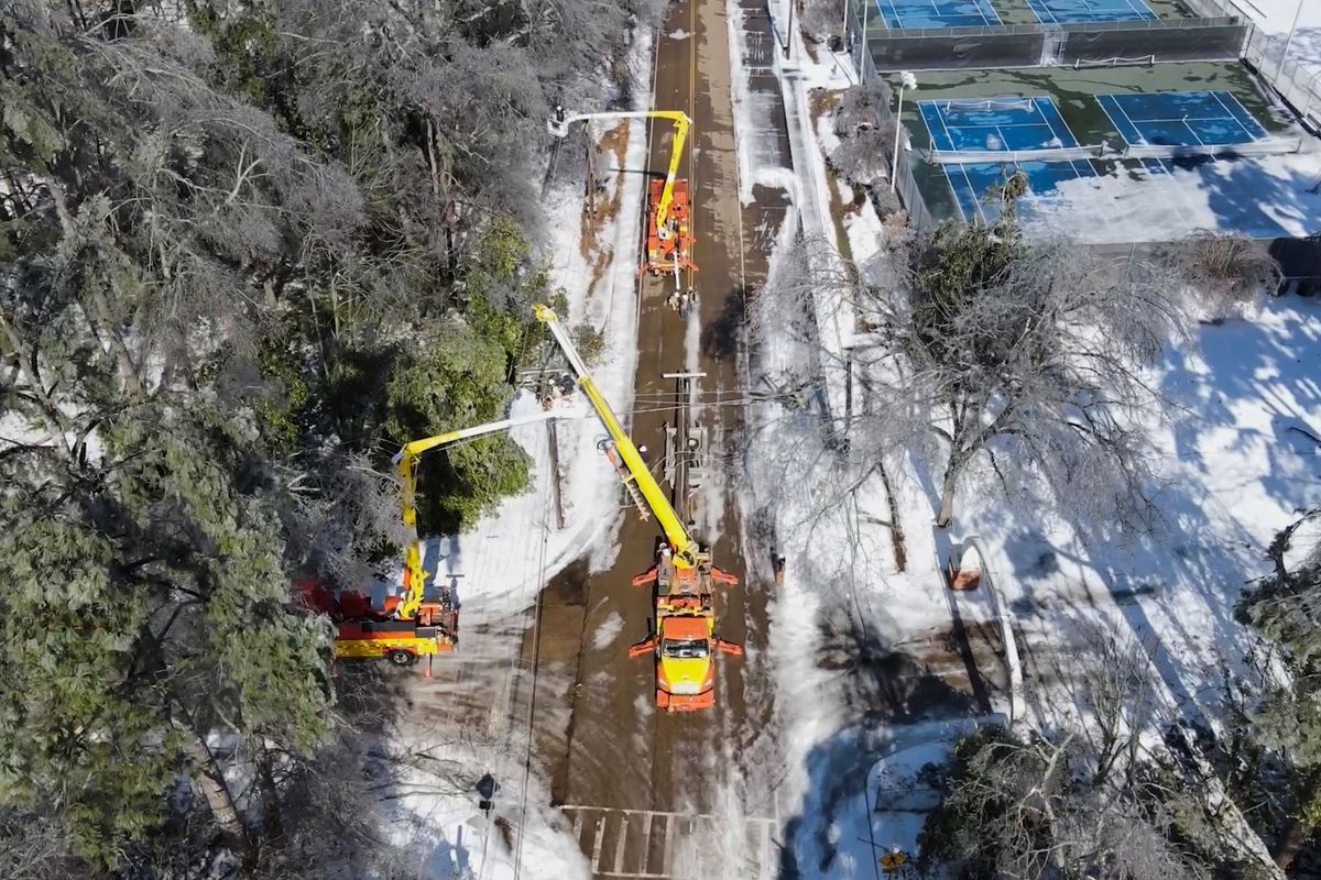 Situation in US South grows more dire after days of ice, frigid temperatures and widespread outages