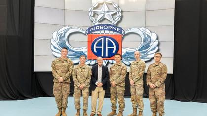 Comment on Risch visits Idahoans from 82nd Airborne Division in Poland by J Weld