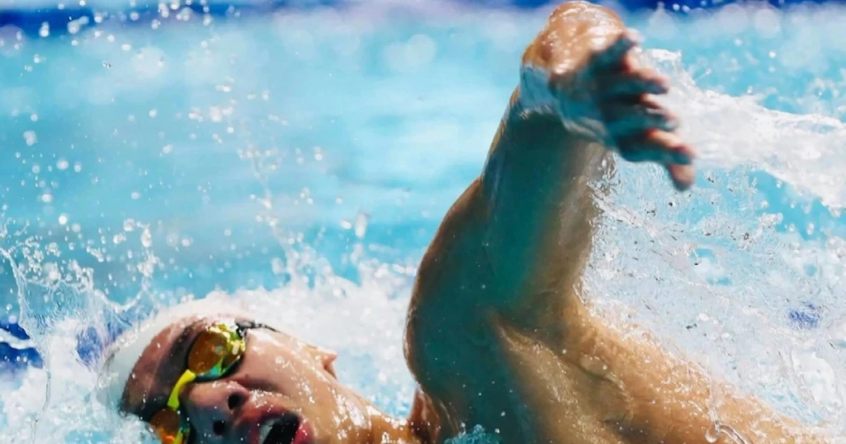 Swimmer Huy Hoang wins 2 golds at 2025 Asian Aquatics Championship