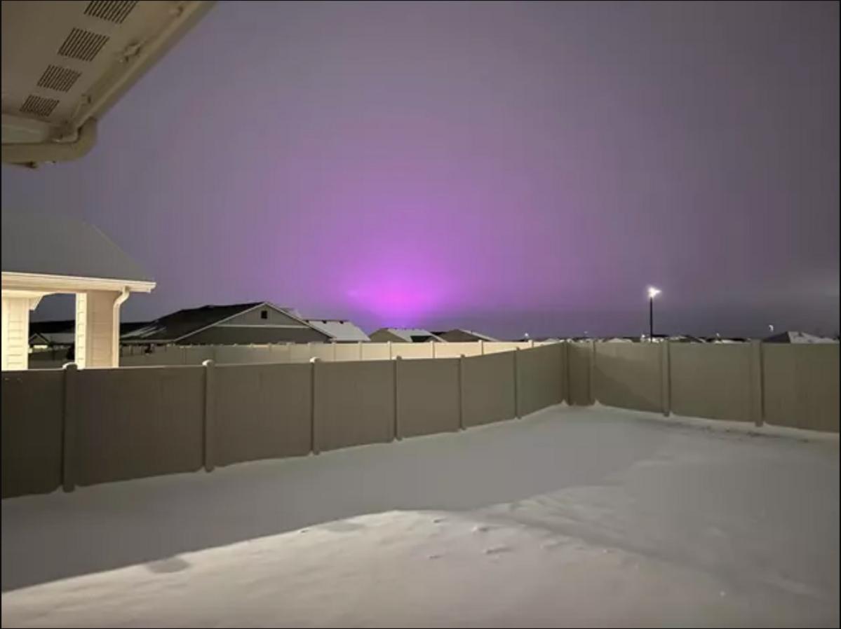 Mysterious Colors Over Idaho Sky Spark Internet Frenzy [Photos]