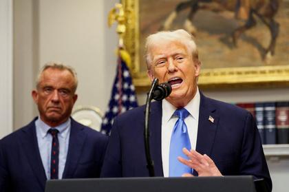 Le très dangereux discours de Donald Trump sur le paracétamol et l’autisme