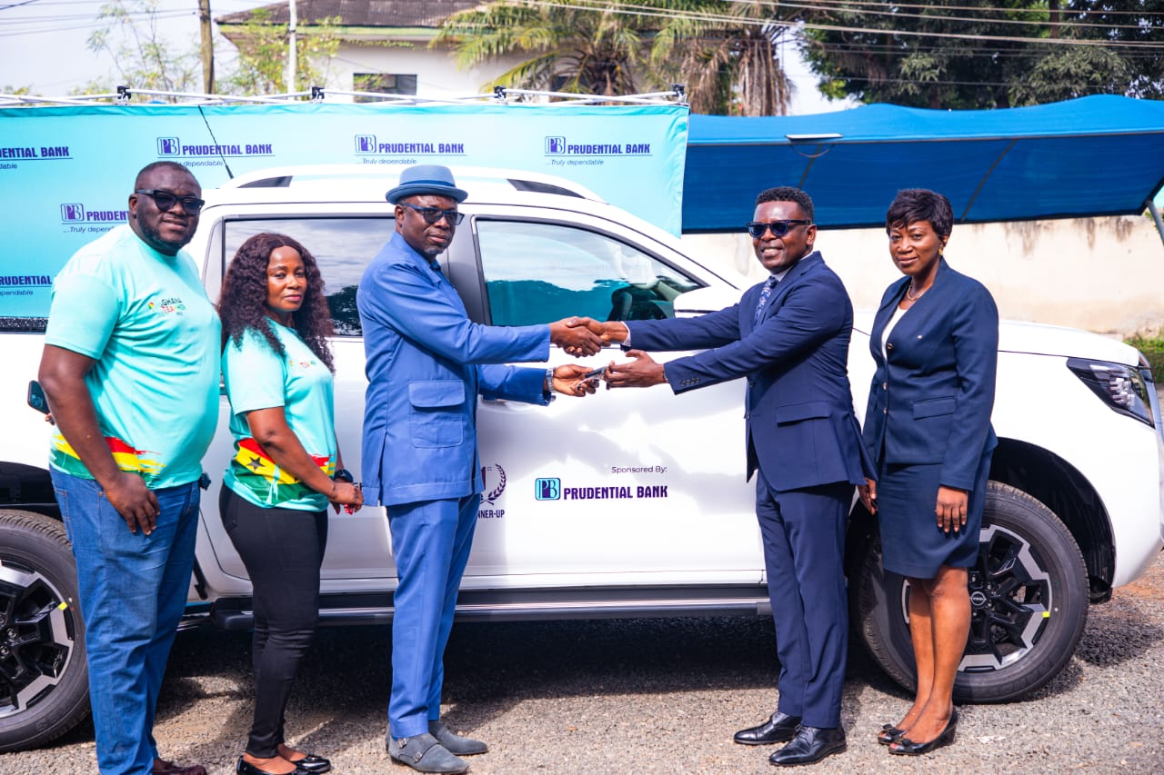 Prudential Bank donates 4×4 Nissan Navara to Ghana Teacher Prize 2024