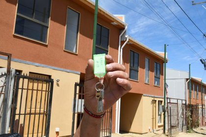 Déficit habitacional en Chile: Baja en sectores vulnerables, pero persiste en la clase media