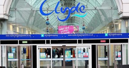 Man carried out shopping centre sex act in the presence of women and children