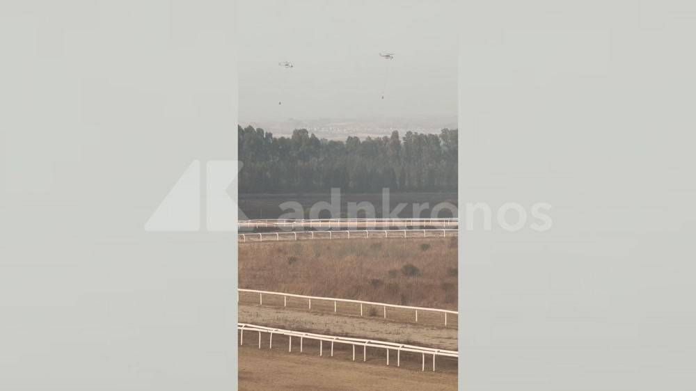 Incendio nel cagliaritano, elicotteri in azione vicino a un ippodromo