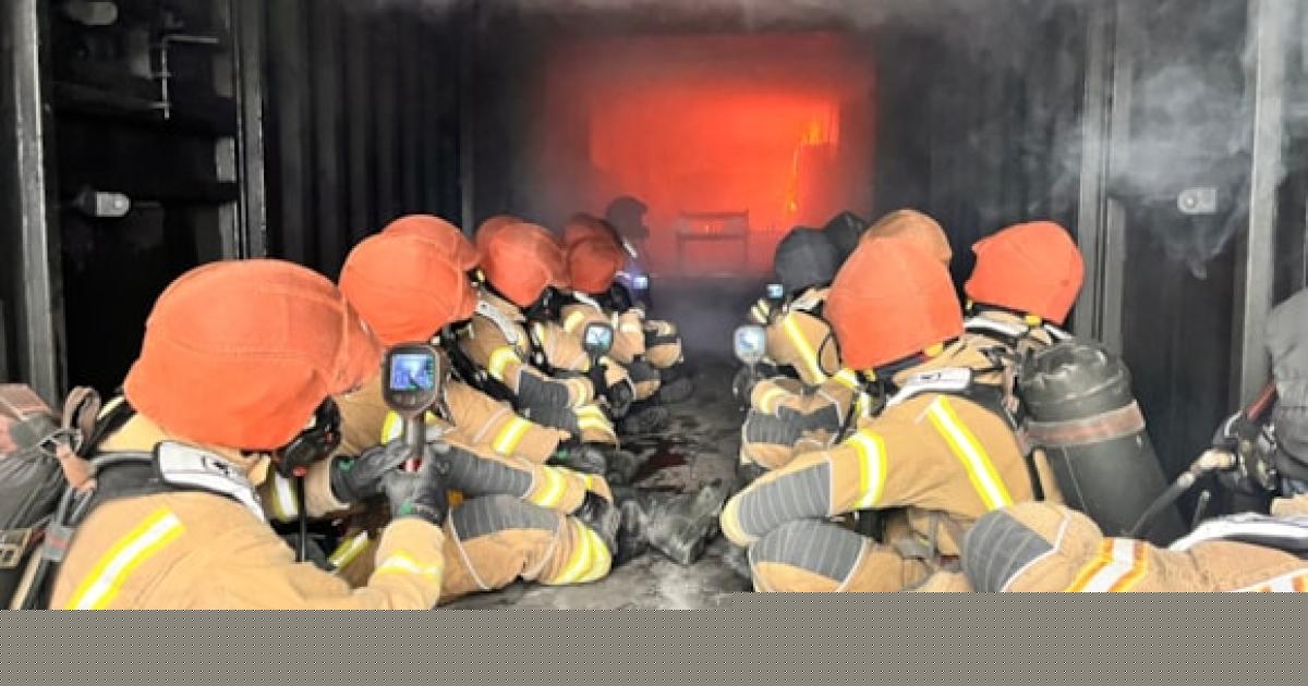 Fire service launches new recruitment drive for full-time firefighters