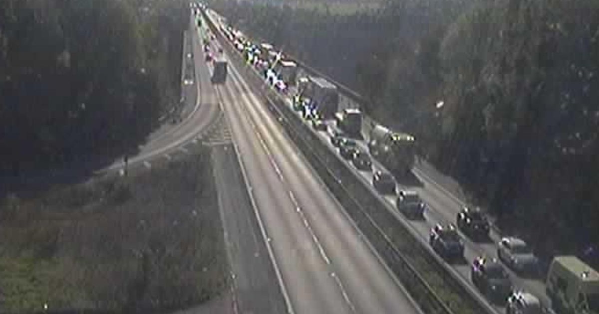 Kent traffic live updates as Gillingham A278 crash causes long delays on M2