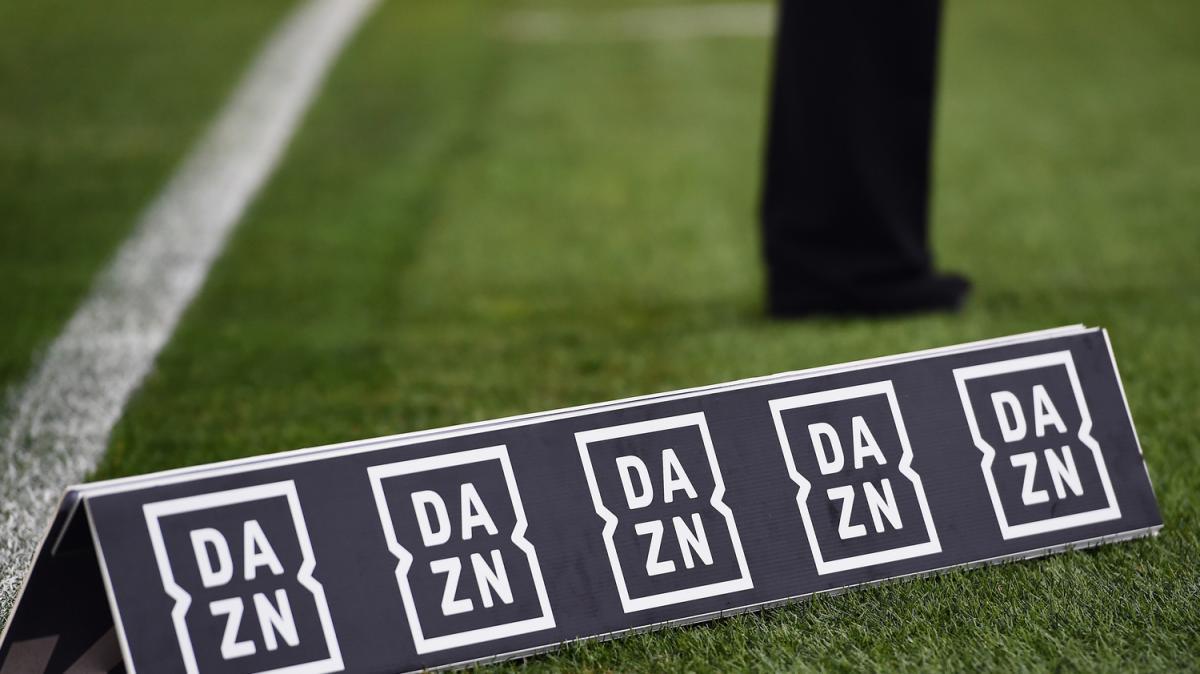 Nuovo anno, nuovi aumenti: ecco quanto costano i diversi abbonamenti su DAZN