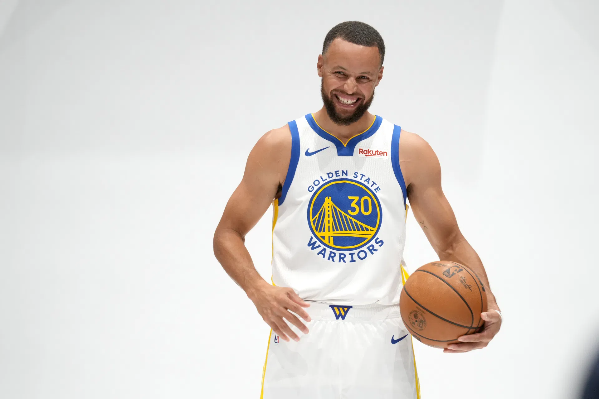"It's closer than it was yesterday" - Steph Curry spills beans on retirement speculation ahead of 17th season as Warriors