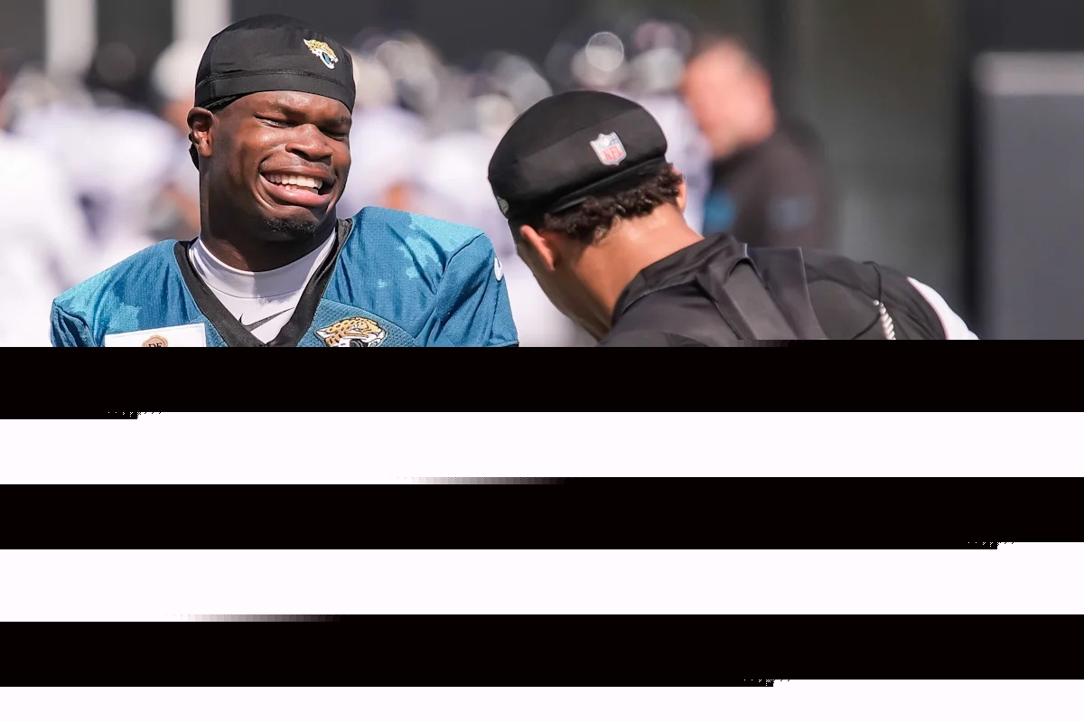 Travis Hunter listed as starter on defense in unofficial depth chart