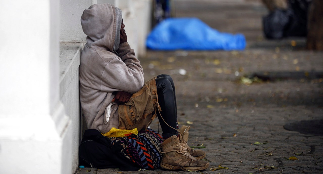 GROUNDUP: WATCH — Giving money to beggars: does it make their lives better?
