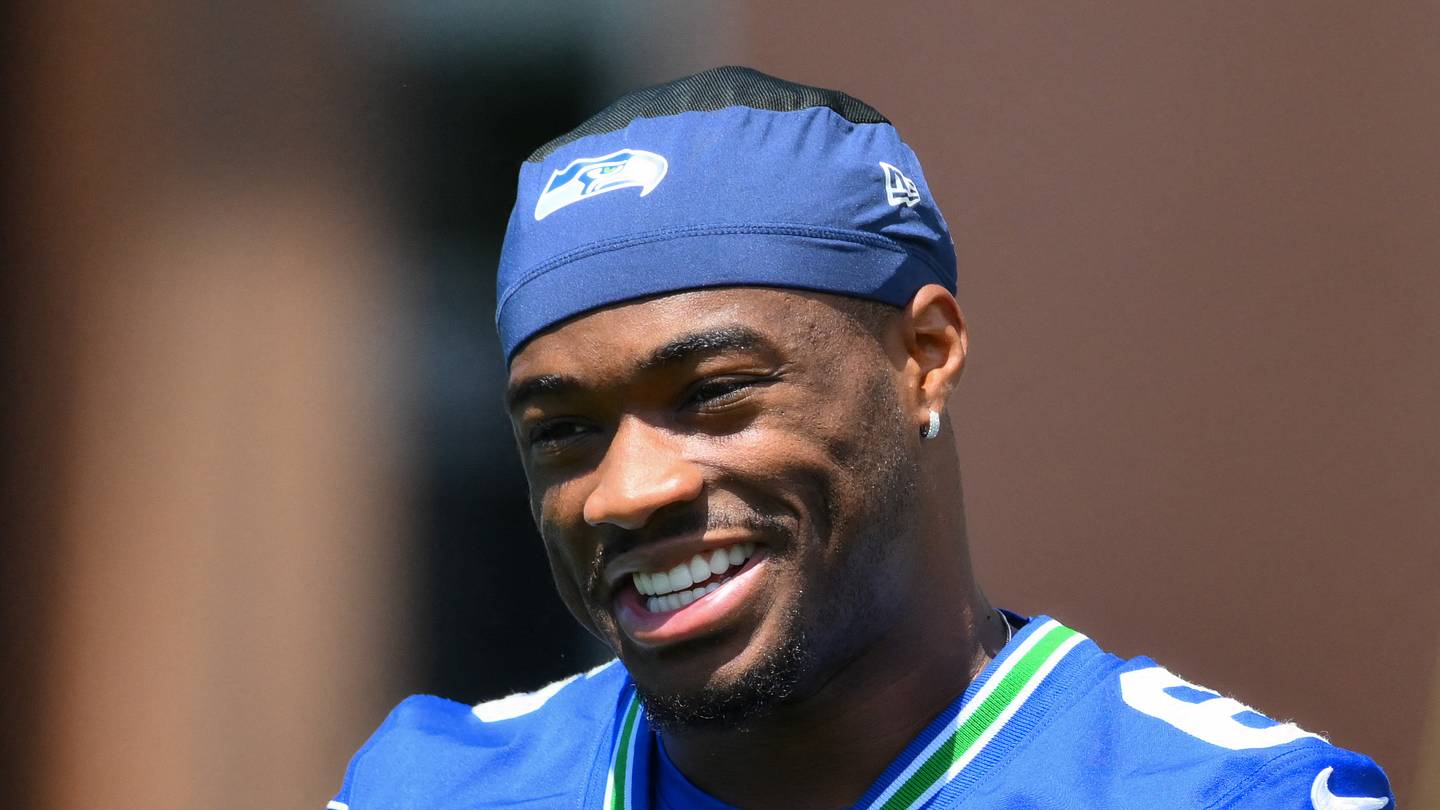 Everything We've Learned About Seahawks Backup QB Battle So Far