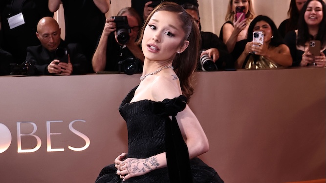 Ariana Grande to post rolling coverage of her break from public life